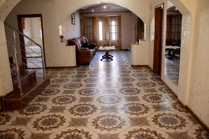 Casa/Vilă cu 7 Camere I 820 mp I Suceava - 3