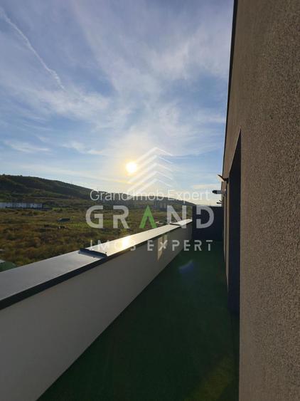 Apartament de vanzare:nou,ultrafinisat,mobilat,utilat cu terasa  25mp , Floresti - 30