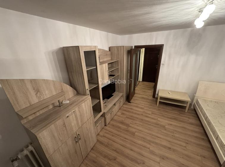 Garsoniera Liceu Iulia hasdeu 10 min M obor DB1714 - 2