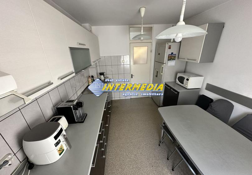De Vanzare Apartament 4 camere decomandat 83 mp etaj 1 finisat complet - 7