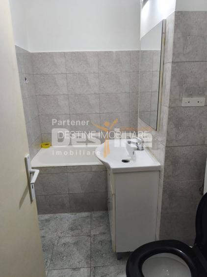 Garsoniera, suprafata de 28 mp cu loc de parcare in cartierul Tractorul - 4
