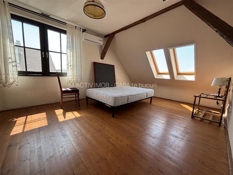 Proprietate de patrimoniu pe malul lacului Paleu - Teren 2.300 mp - piscina - Co - 12