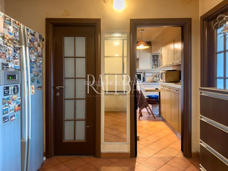 2 camere | Unirii | Alba Iulia | Decebal | 3 balcoane | 1991 - 12