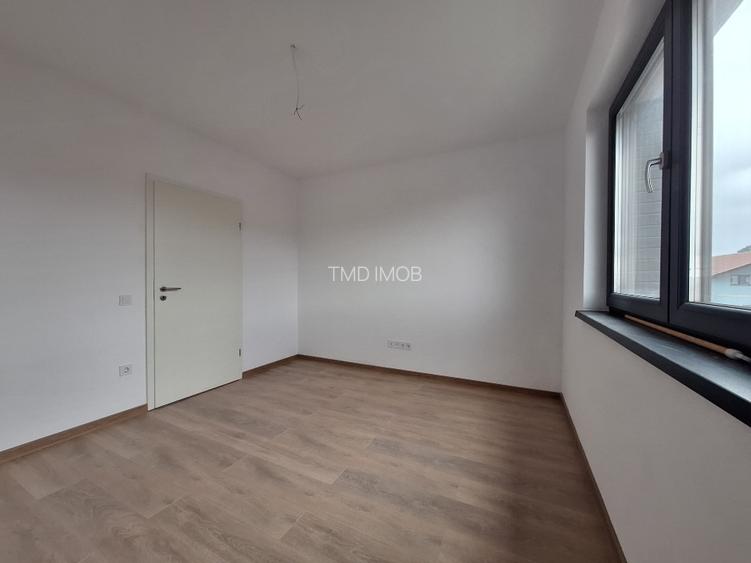 EXCLUSIVITATE! Casa tip duplex,  finisaje premium, curte, 2 locuri de parcare - 8