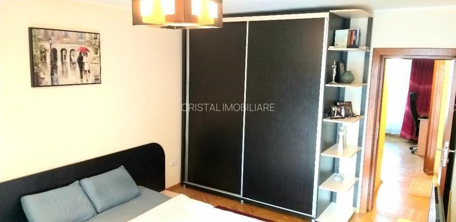 Vânzare 3 Camere Decomandat Calea Călărașilor – Hyperion, Etaj 3 - 4