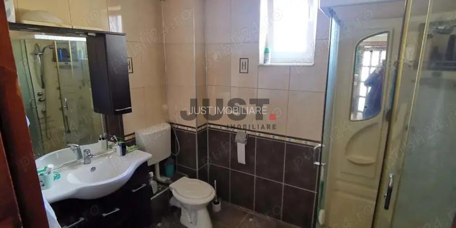 De vânzare – Casă spațioasă D+P+M în Tăuții-Măgherăuș, Strada 1 - 10