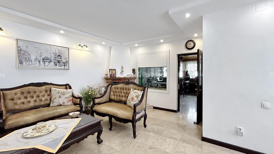 Zona Linistita Structura Generoasa - 6