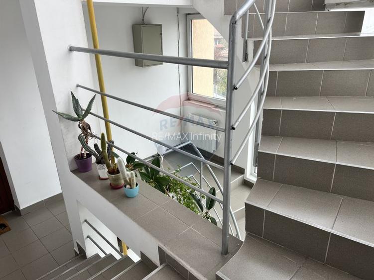 Penthouse cu 5 camere si terasa cu view de inchiriat in Grigorescu - 40