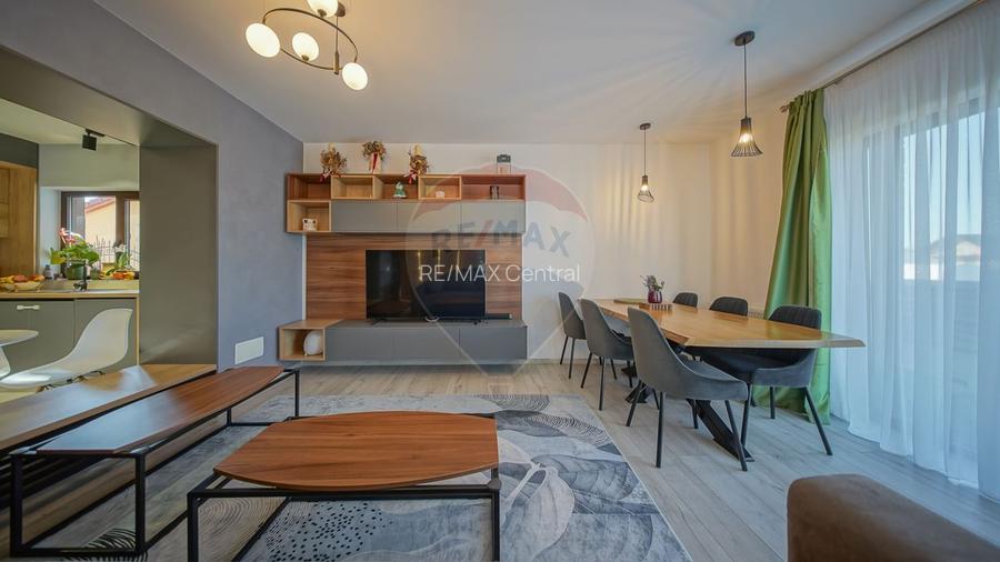 Vilă modernă, cu garaj, panouri și pompă de căldură, Cristian - 13