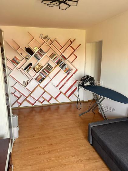 Apartament 3 Camere Semidecomandat - INEL II - 4