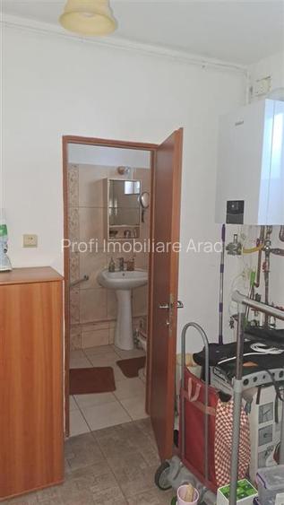 Casa mare si frumoasa cu 5 camere in Gradiste - 8