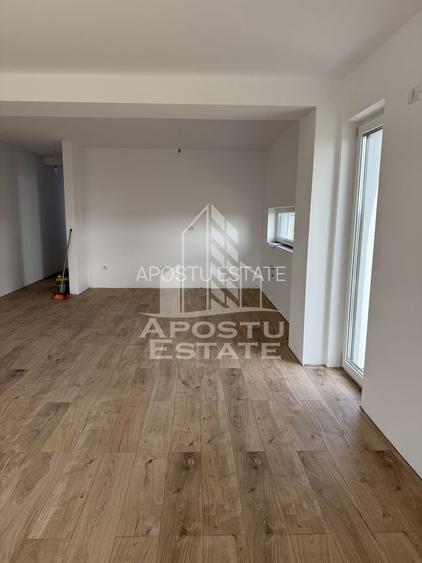 Duplex  modern despartit prin camera tehnica - 22