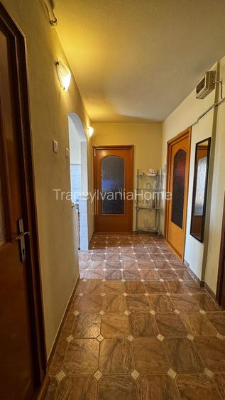 Apartament 3 camere, decomandat - 7