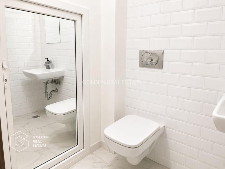 Spatiu comerical central, acces stradal, locatie exceptionala - 5