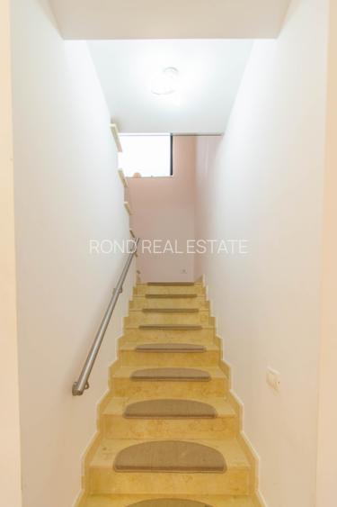 Vilă modernă cu vedere la lac, minicomplex inchis - 22