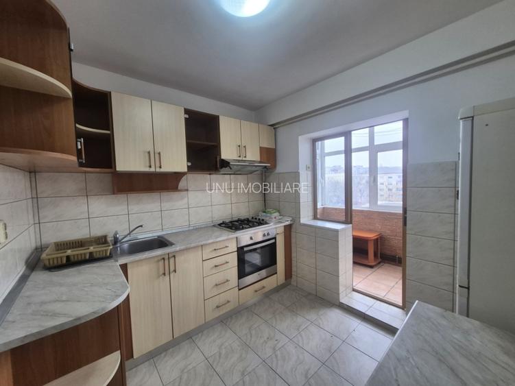 3 Camere D. 71mp Zona Canta la 400m Lidl Moara de Foc / Mobilat / Geam la baie - 4