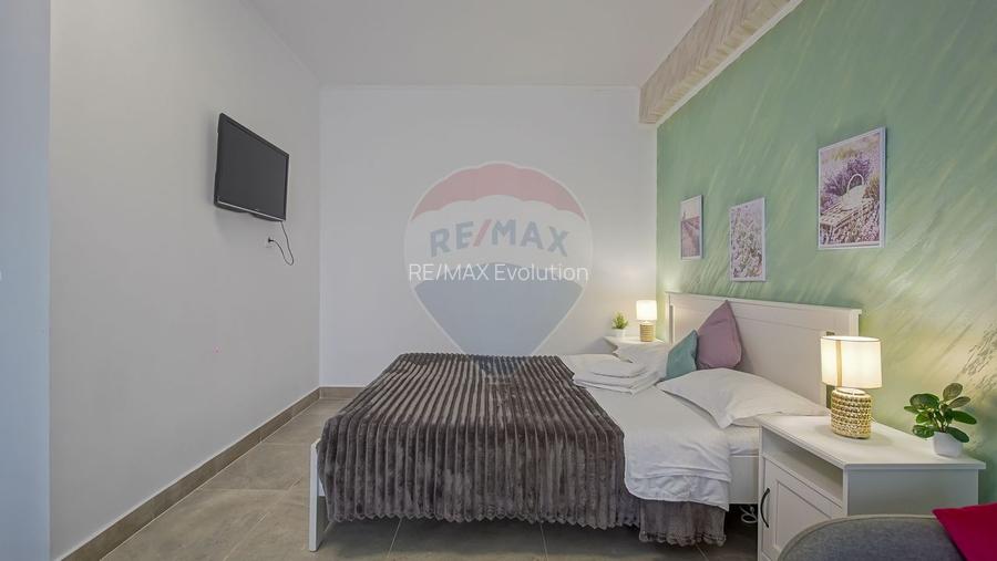 Vila cu 9 dormitoare și 7 băi în Stupini, Brașov - 13