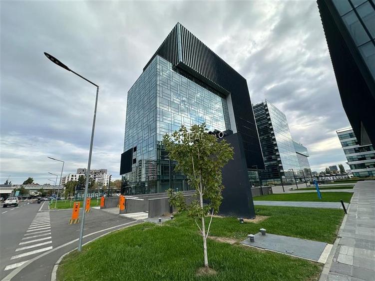 Spatii de inchiriat in cladirea Oslo BC - 2 minute acces Metrou - 10