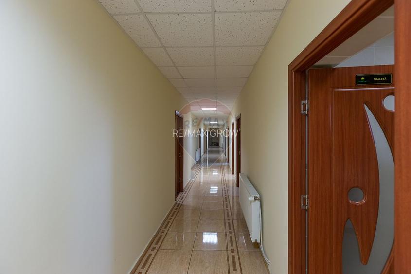Spatiu comercial de vanzare in Bacau - sediu firma - 18