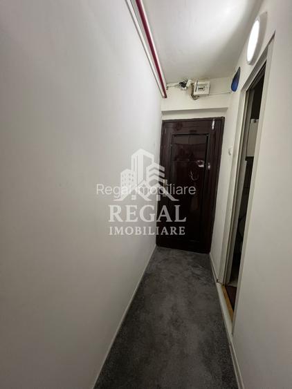 Garsonieră de vânzare – zona Micro 7, demisol - 6