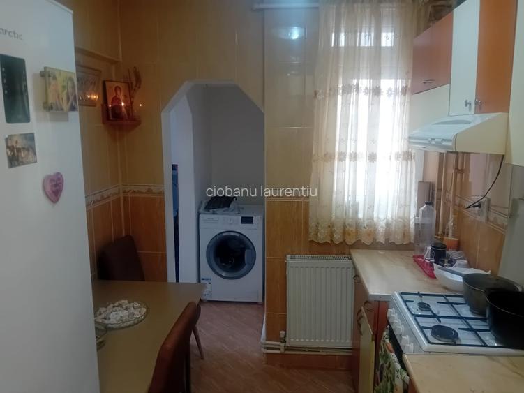 Ap 2 Cam  Darmanesti zona buna 42mp etaj 1 la cheie mobilat utilat centrala  - 2