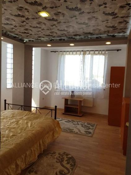 BULEVARDUL MAMAIA - Apartament de 3 camere in vila TERMEN REDUS! - 10