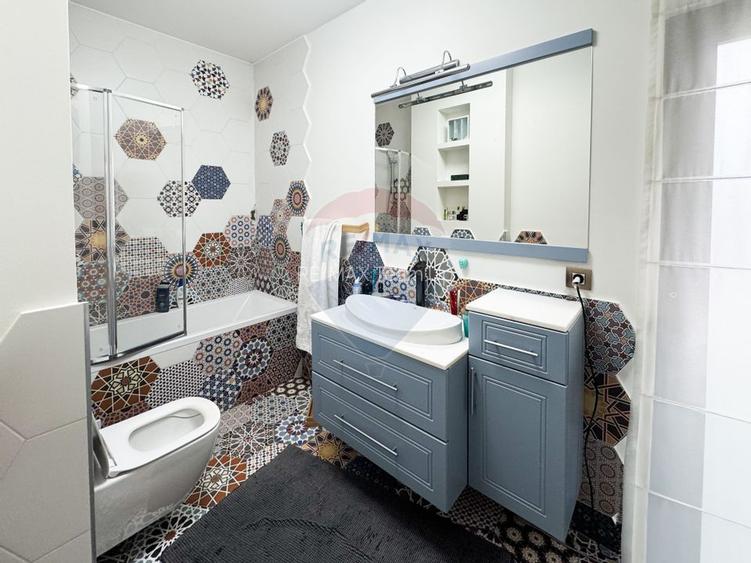 Vilă ultrafinisată cu două unități locative în zona Gruia - 8