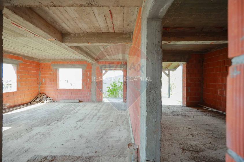 De vânzare proprietate cu două clădiri la roșu, Cordău – Băile Felix - 6