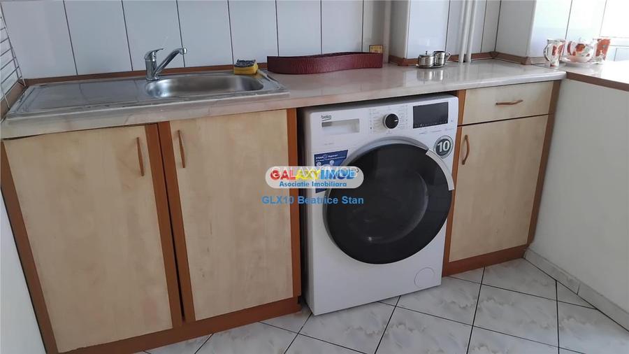 Inchiriere garsoniera spatioasa decomandata pe BD. DECEBAL - 13