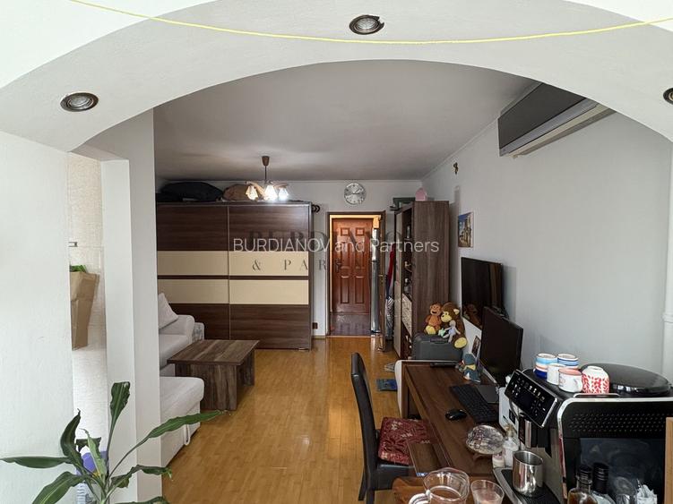 Garsonieră de vânzare -  Metrou Apărătorii Patriei - etaj 3/9 - 1966 - 3