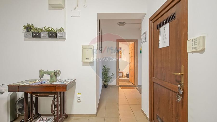 Casa cu 5 studiouri independente, terasa rooftop, vedere montana - 11