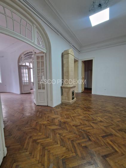Apartament interbelic central 7 camere zona  Cartierul Armenesc Mosilor Bd Carol - 7