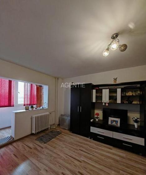 Titan-Diham-strada Nicolae Sebe-bloc 1980 - 2