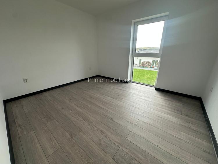 Casa Duplex 107 mp, 4 camere| teren 370  mp| zona Sebeș - 4
