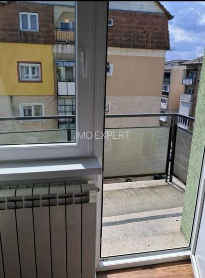Apartament cu 3 camere de inchiriat in Sebes - 9