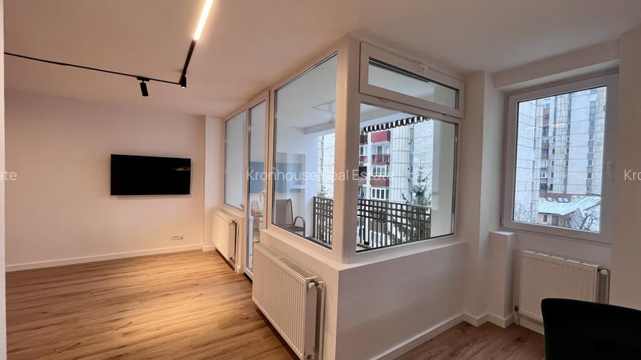 Apartament modern cu 3 camere in zona centrala  - 7