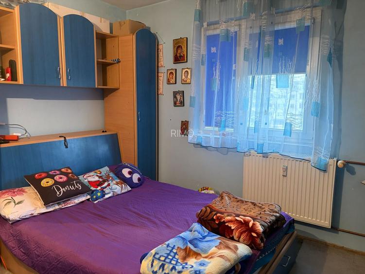 Apartament spatios cu trei camere, Brancoveanu, 80.000€ negociabil - 12