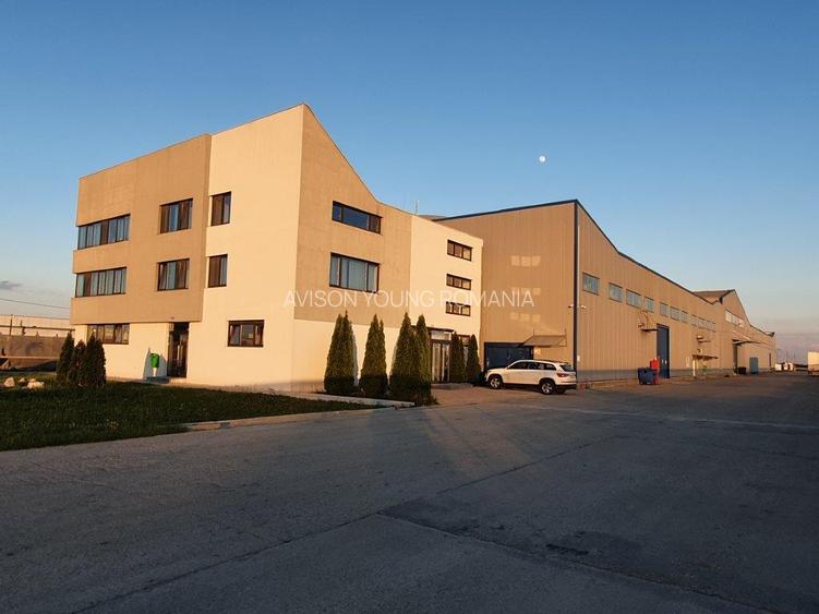 Proprietate industriala: depozitare 6.649 mp + birouri 864 mp / teren 18.844 mp - 14