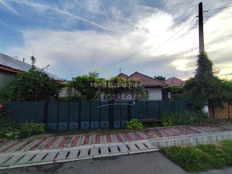 Casa si 2166 mp teren Magureni - 7