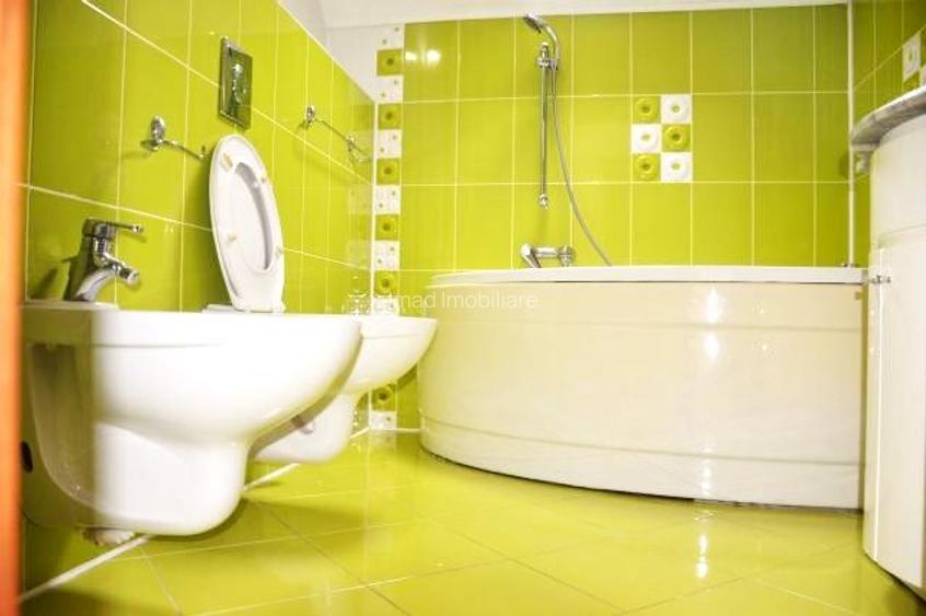 Locatie unica!  Inchiriere Vila superba langa parc, lac si stadionul din Targovi - 14