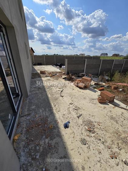 Duplex despartit prin camera tehnica M. Noua - 19