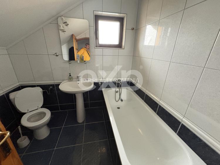 Casa de vazare Bradu la pret de apartament - 7