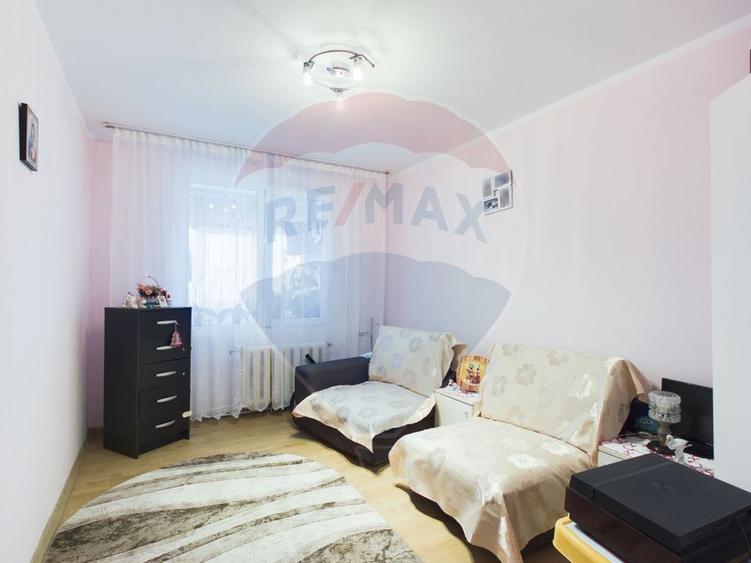 4 camere la pret de 2 I Rahova | 90 mp | Vedere panoramică | Bloc 1982