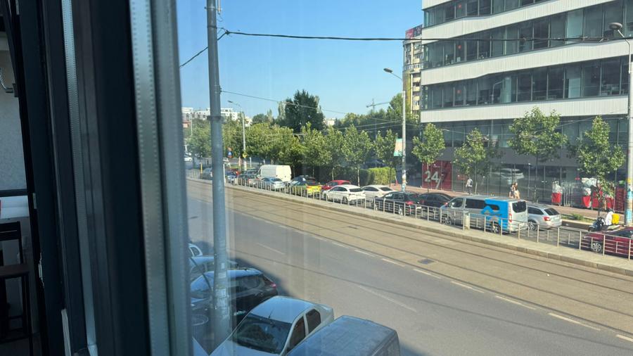 Decebal Muncii metrou-Calea Calarasilor- centrala proprie totul nou