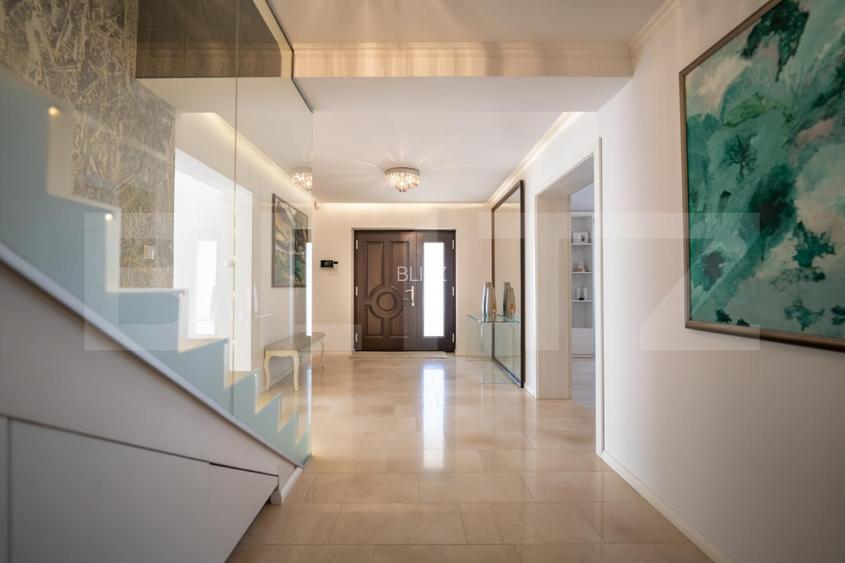 Casa de vanzare, cu 5 camere, 280 mp, zona Nord - 8