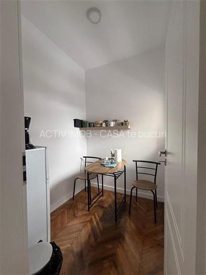 3 Camere, Eroii Revolutiei, Locuinta sau Birou, Centrala proprie, Parcare, 2 min - 10