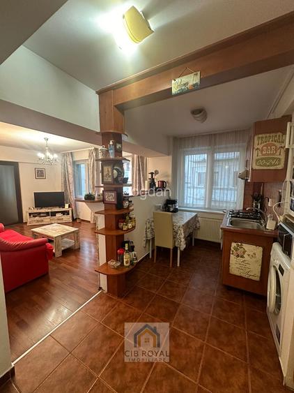 Inchiriez apt. ULTRACENTRAL 2 cam. Universitate, Str. Batiștei, la 3min. metrou. - 5