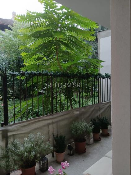Apartament deosebit în centru – grădină proprie, terasă, intimitate - 10