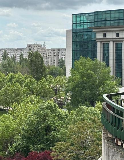 Vânzare duplex 5 camere Unirii