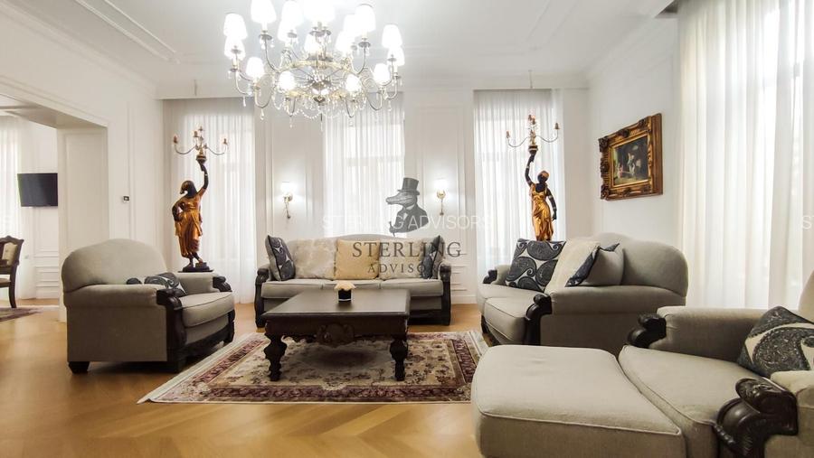 Vila restaurata in cel mai mic detaliu - zona centrala - 15